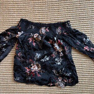 Off the shoulder, Black Floral, XS, WHBM